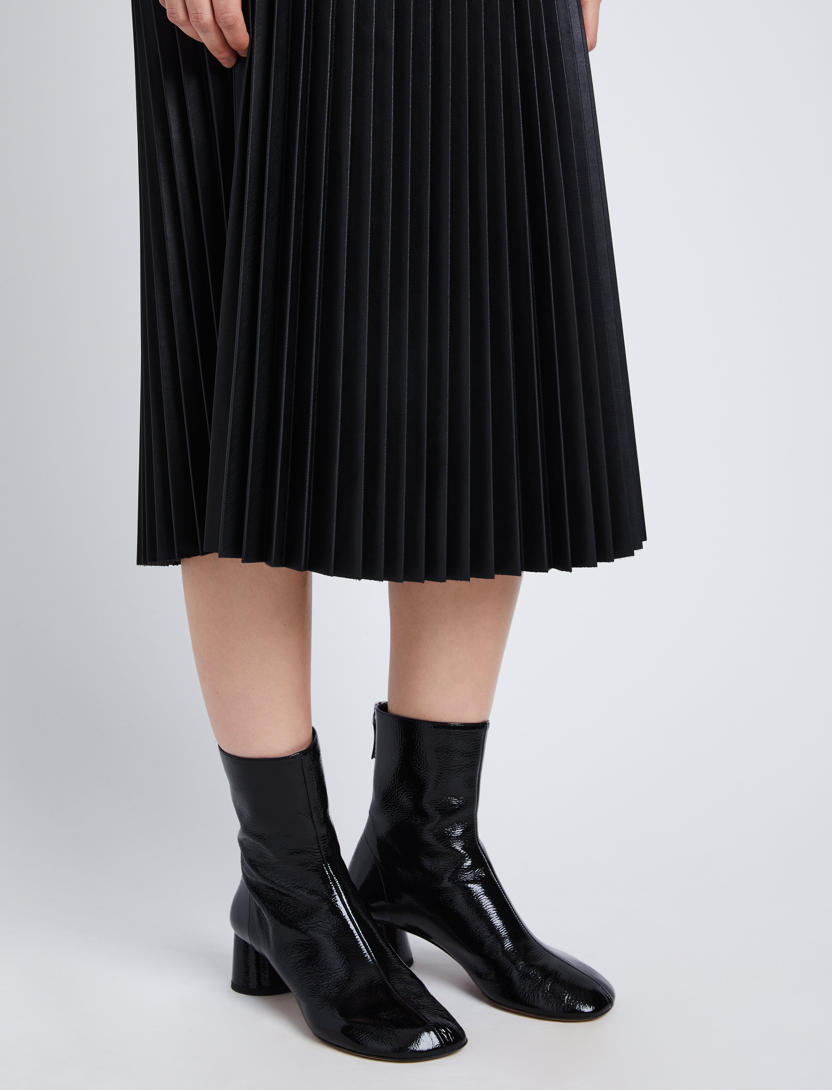 Daphne Pleated Skirt in Faux Leather – Proenza Schouler