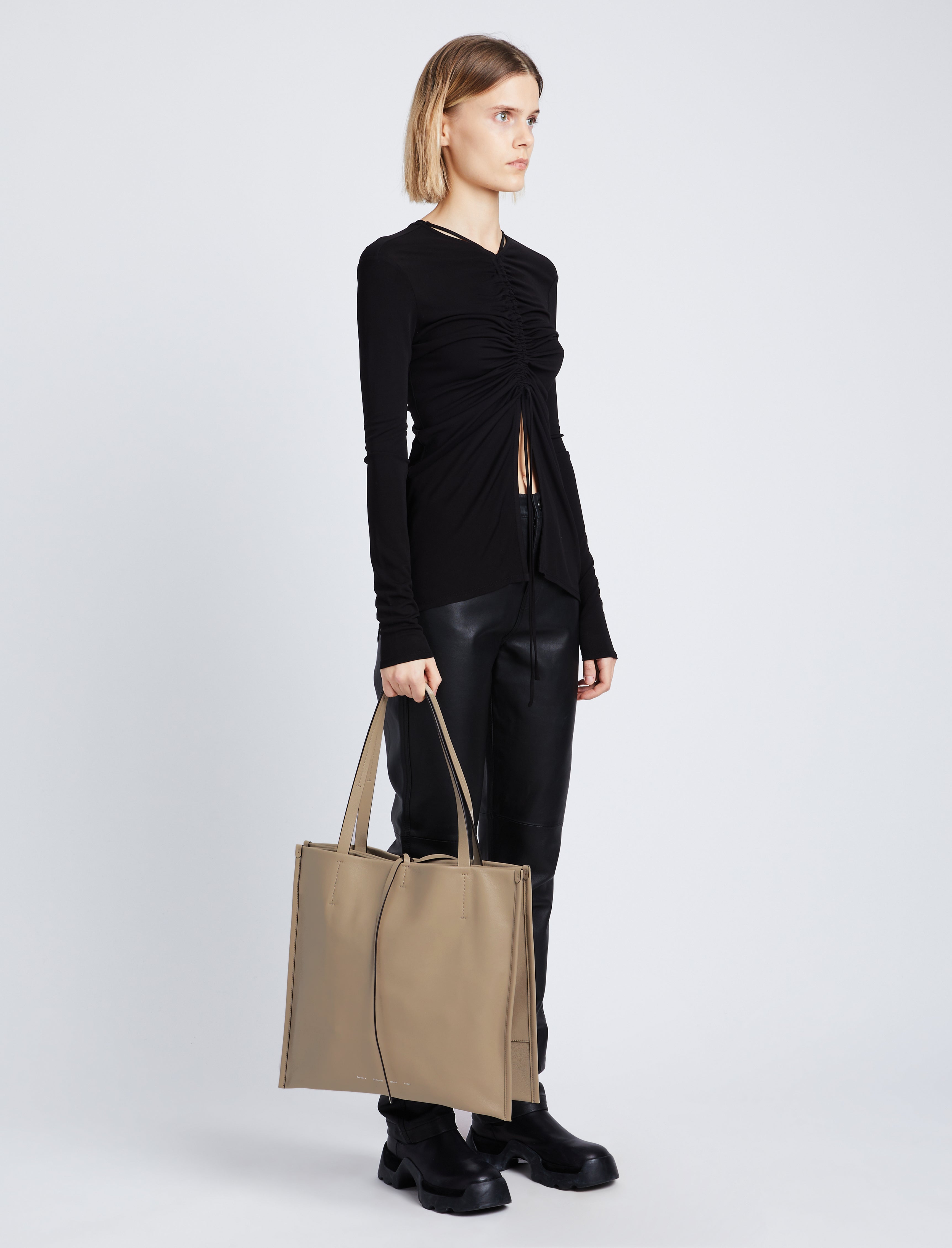 Twin Tote in Nappa Leather Clay