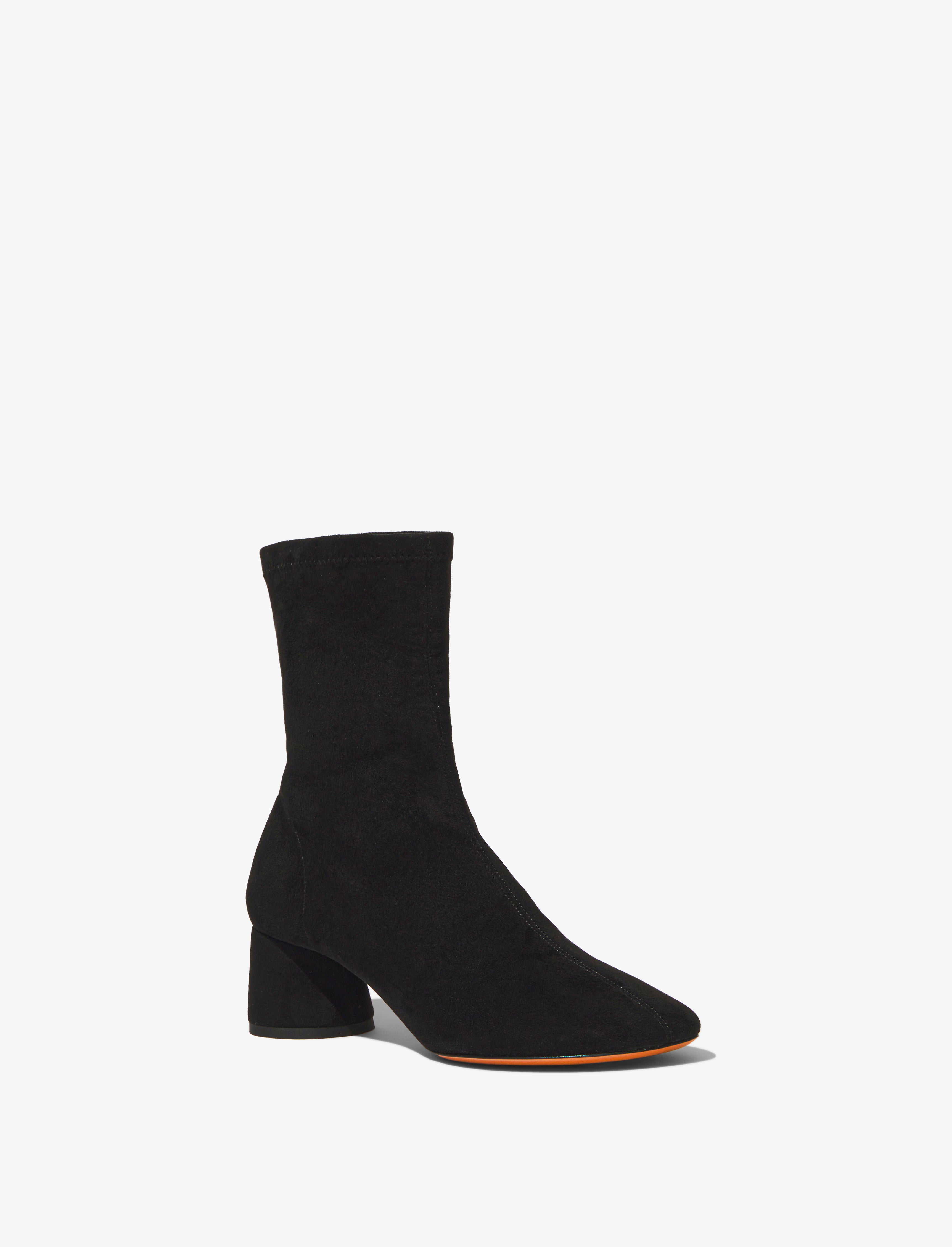 Stretch out 2024 suede boots