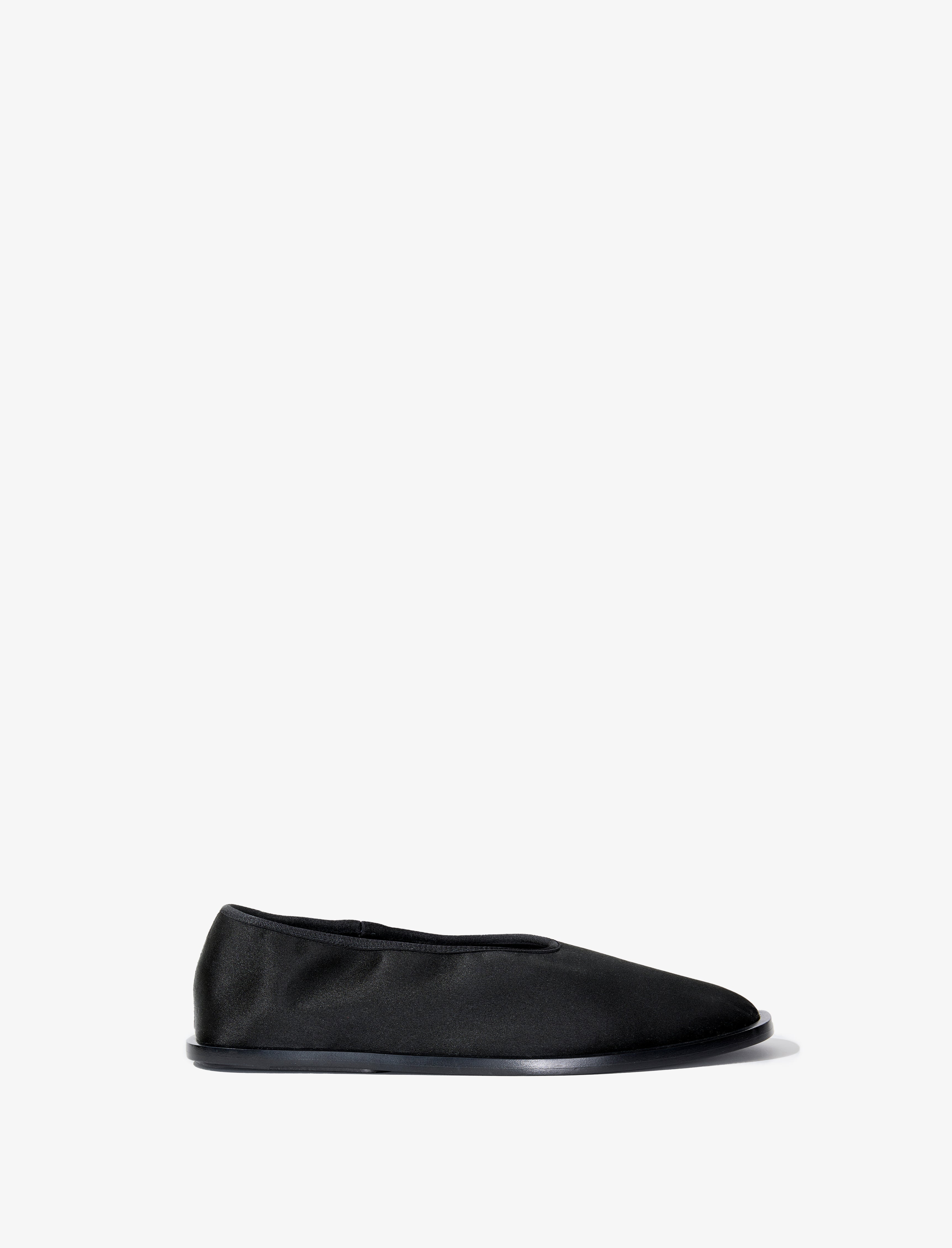 Black discount soft slippers