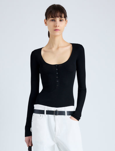 Cropped front image of model wearing Boyd Henley in Silk Viscose in black