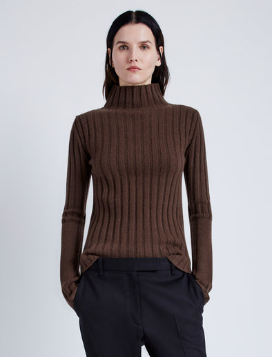 Proenza Schouler Front cropped image of model wearing Haven Sweater in Midweight Cashmere Rib in BARK