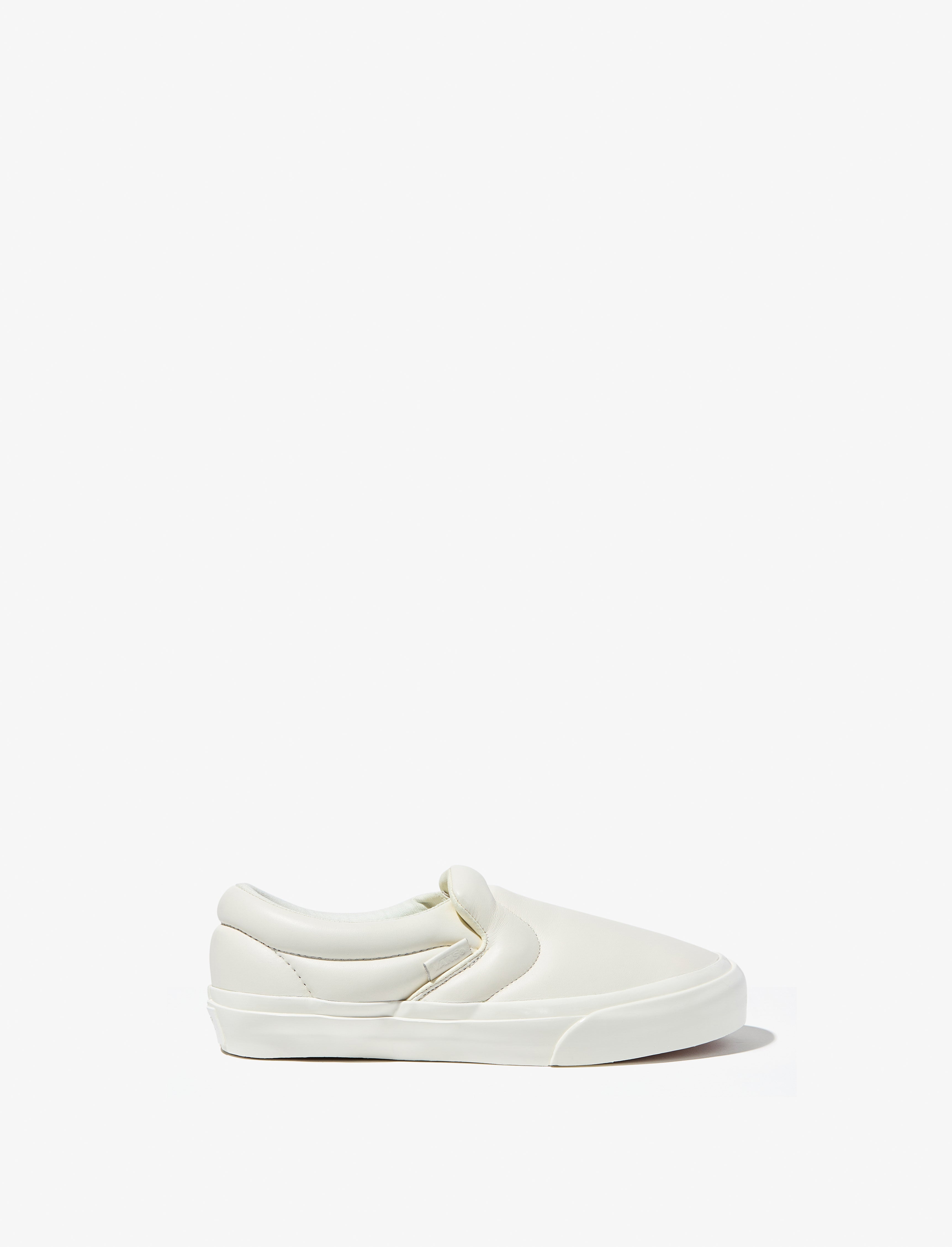 Slip fashion on vans all white