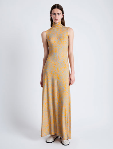 Front image of model wearing Jamie Dress in Shadow Print Jersey in STERLING/MARIGOLD