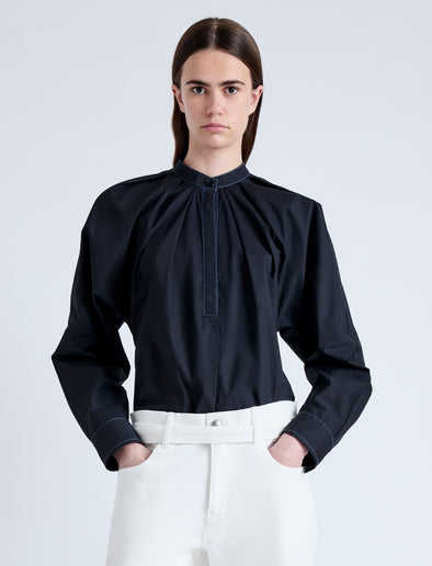 Front cropped image of model wearing Carter Top in Tech Poplin in BLACK