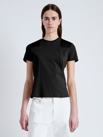 Cropped front image of model wearing Lee T-Shirt in Jersey in black